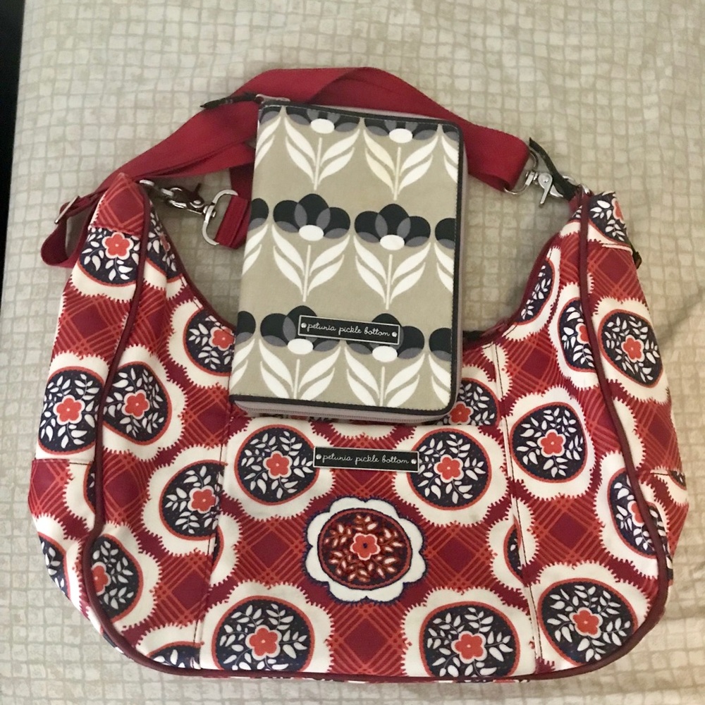Petunia Pickle Bottom tote and Organizer